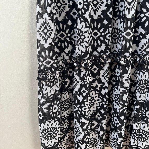 Boho Black & White Tiered Maxi Skirt – Flowy & Chic! - Picture 4 of 4